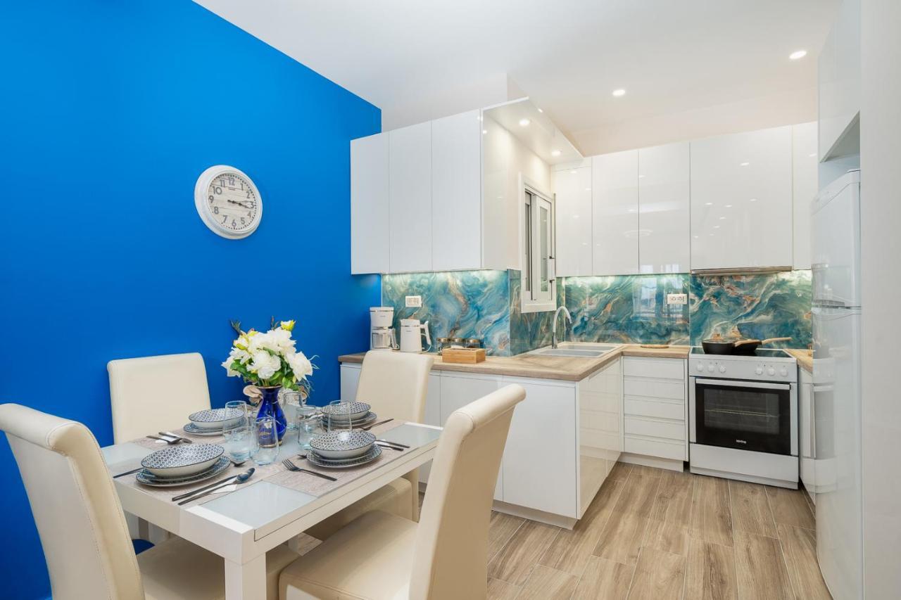 Artemis Bay Apartments Near Sea And Airport Bagian luar foto